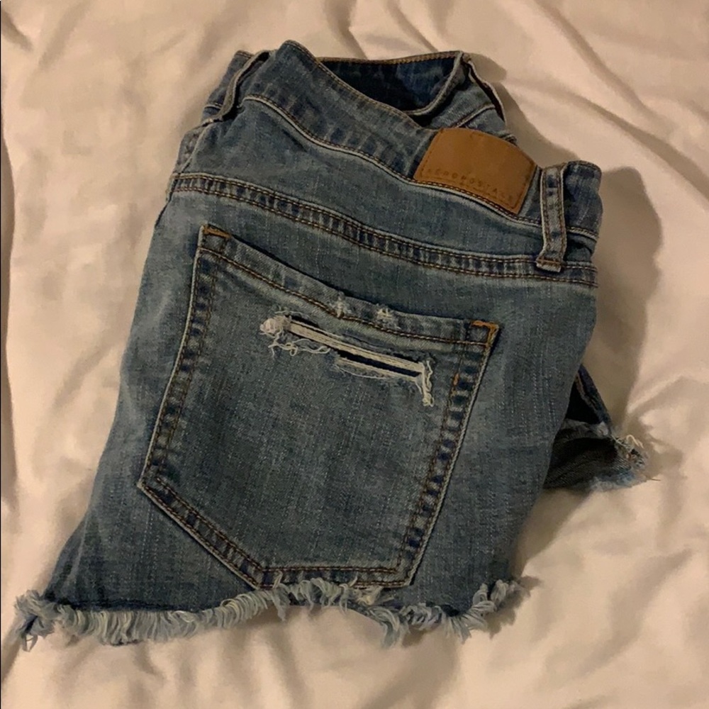 ✨daisy dukes✨ - Picture 2 of 2